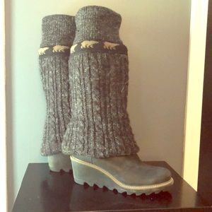 Sorel Women’s Sweater Boots